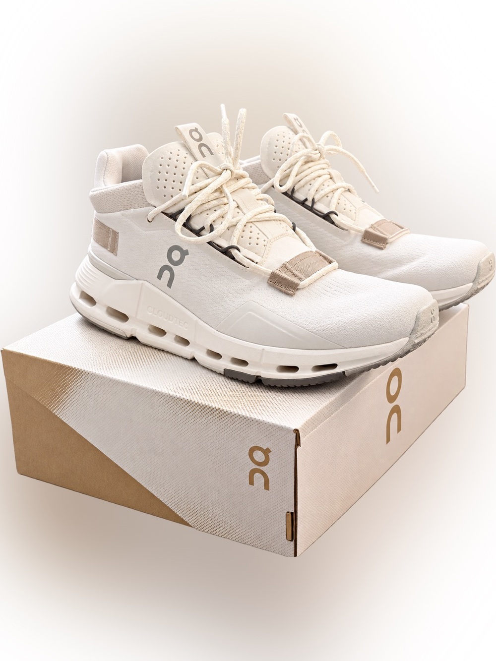 On Cloudnova 2 Women’s Sneakers – Ice/Sand – Size 8